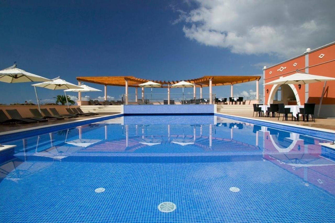 Villa La Terrasse Palheiro Village With Private Pool By Hr Madeira Funchal  Buitenkant foto
